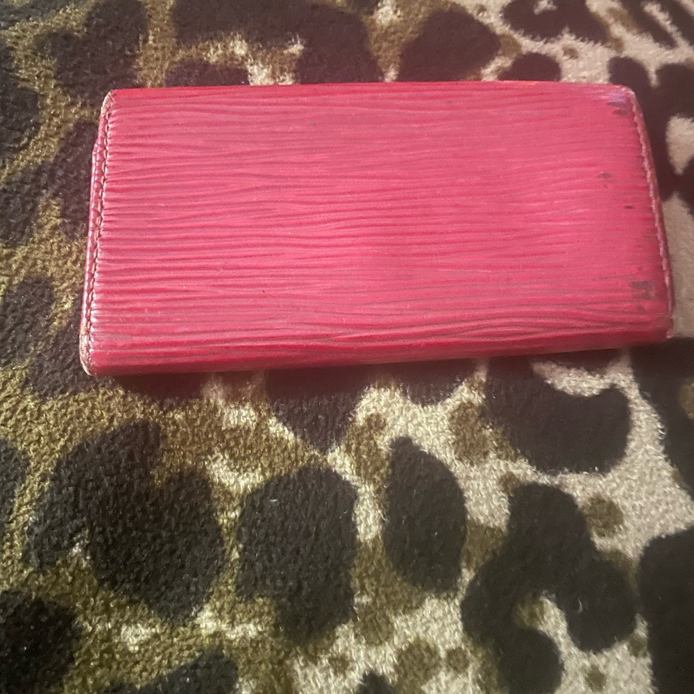 Louis Vuitton Red Epi Leather key chain case - Picture 2 of 9